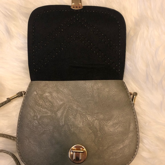 NWOT Small chevron studded crossbody - Picture 9 of 11